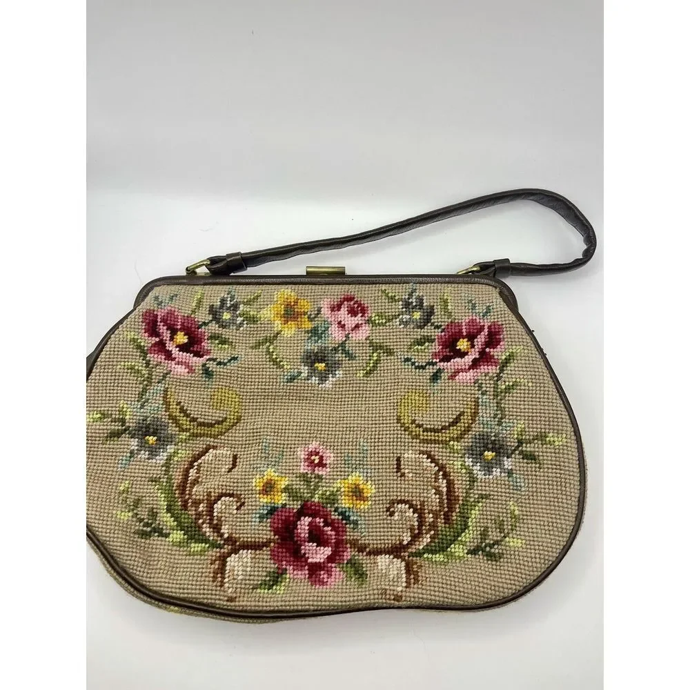 Vtg Petit Point Needlework Purse Handbag Floral Gold Clasp 50s60s‎